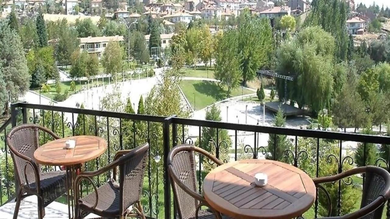 Queen Thermal Resort Hotel Emet Exteriör bild